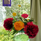 JULIE et Les Fleurs ©EditionsCoryphene